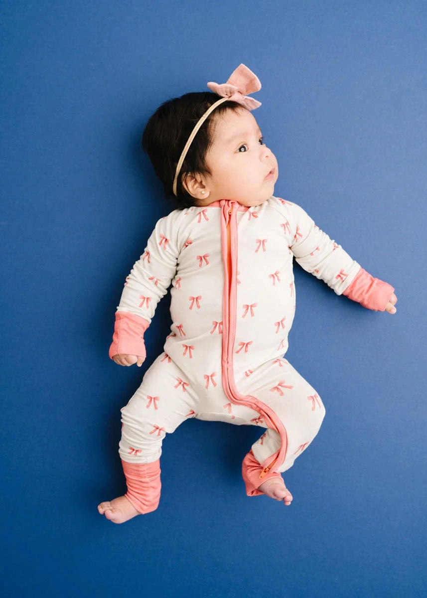 Bamboo Fold-Over Zipper Footie - Bows