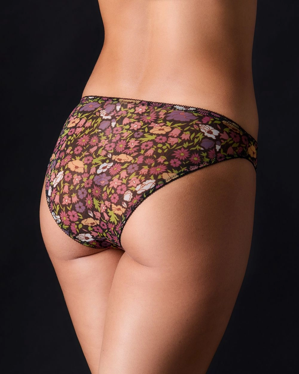 Rania Briefs